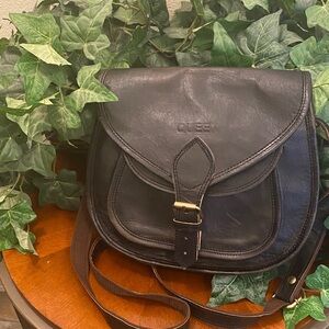 Queen Elegant Black Leather Crossbody Bag